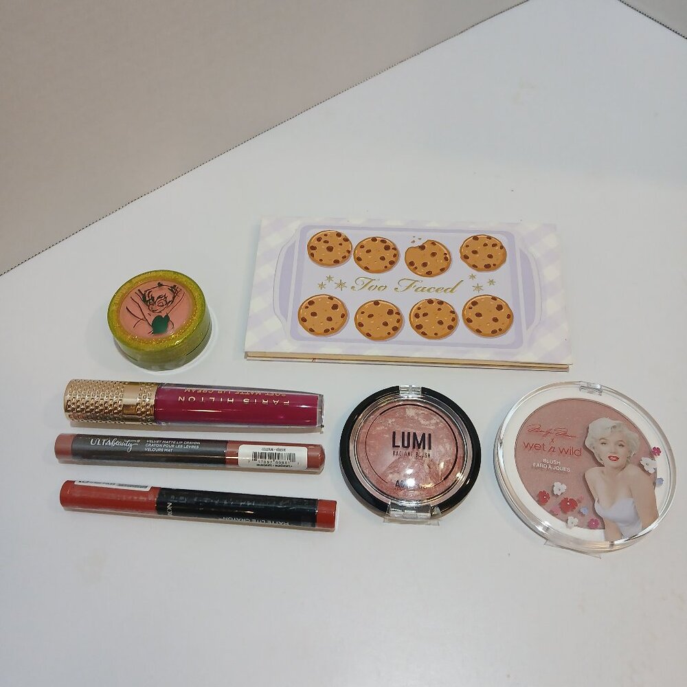 Makeup Bundle, Eyeshadow, blush, lipstick, lashes, etc! -#6